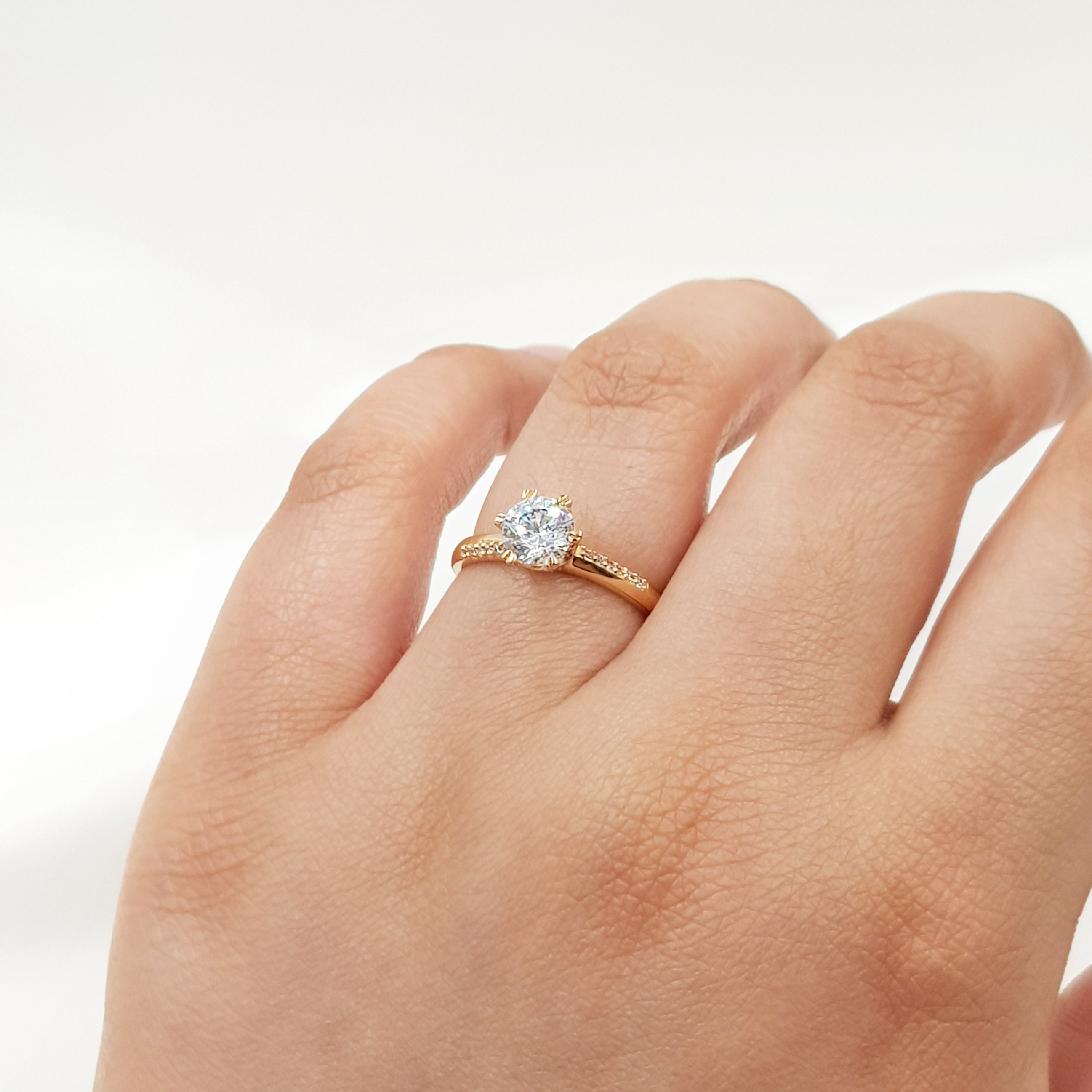 Anillo De Compromiso V7  Oro 18K