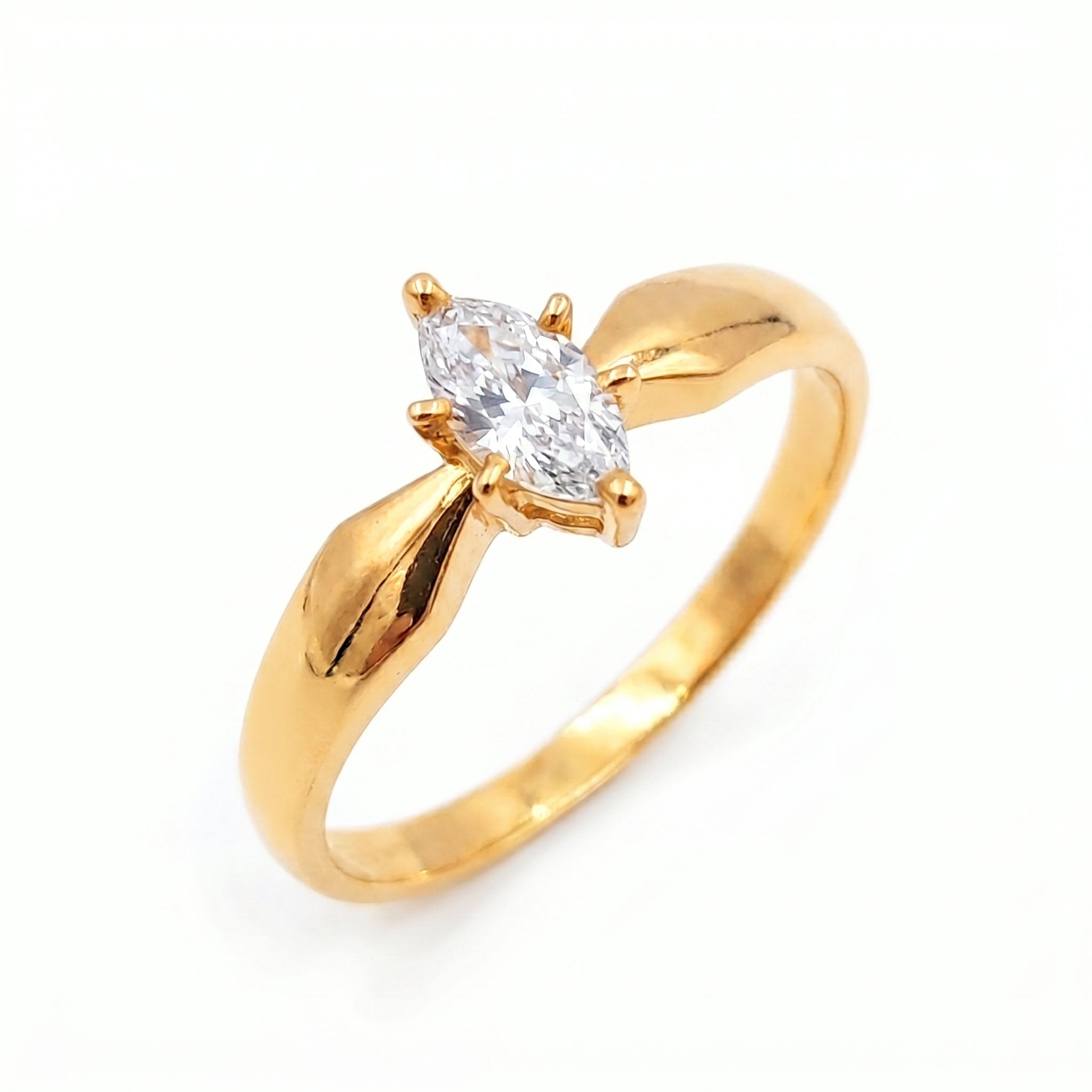 Anillo De Compromiso V17 - Oro 18K