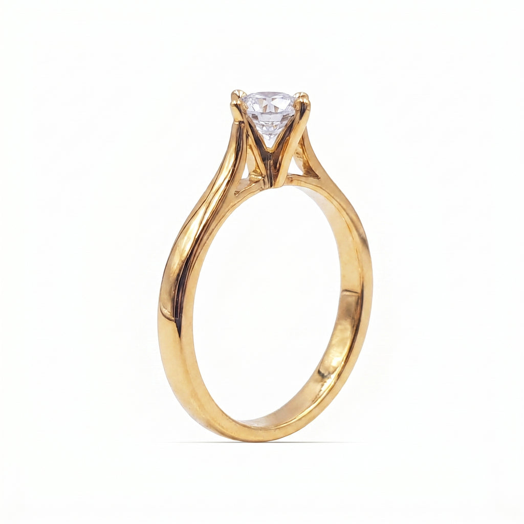 Anillo De Compromiso V26 - Oro 18K