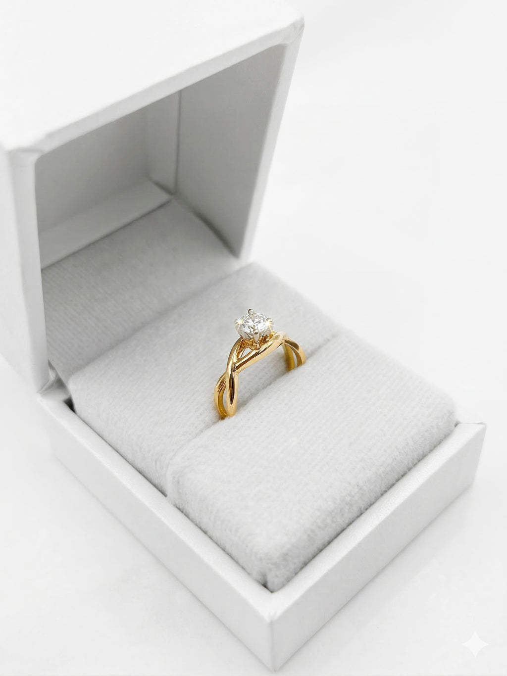 Anillo De Compromiso V44  Oro 18k